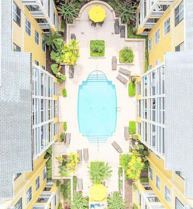 Building Photo - FOR RENT!!!  Beautiful Pool View Wood Floors Condo @ Park North Downtown Orlando!