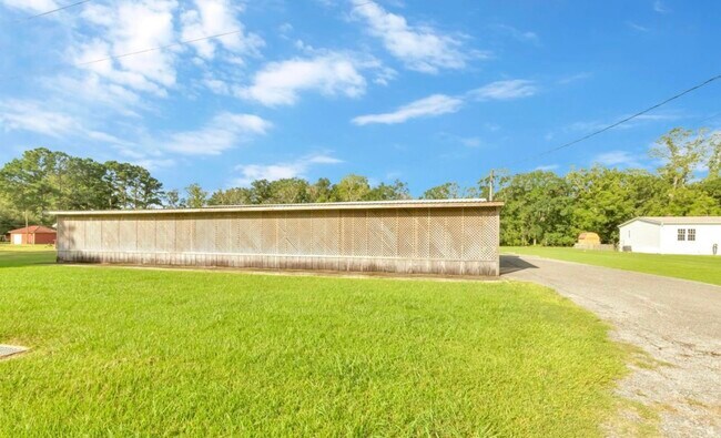 Primary Photo - 1053 Pointe Claire Dr