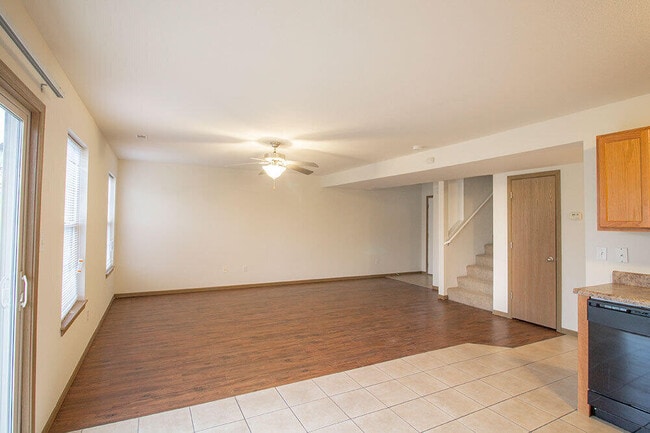 Building Photo - 5303 Silver Mill Dr