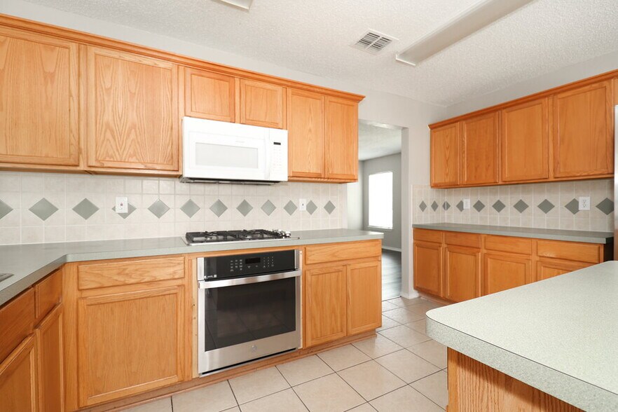 Building Photo - 4668 Cool Ridge Ct