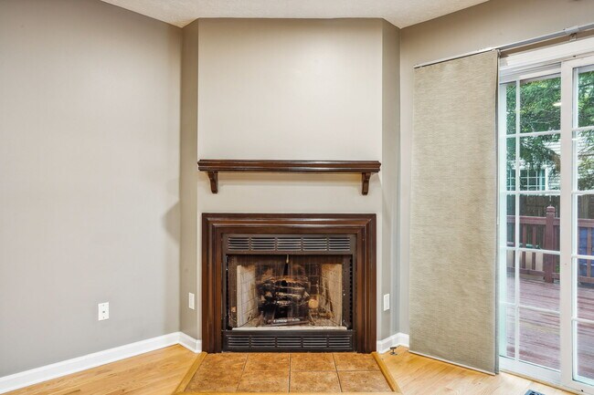 Building Photo - 1710 Messner Dr