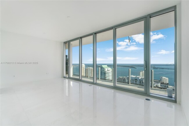 Building Photo - 300 Biscayne Blvd Way