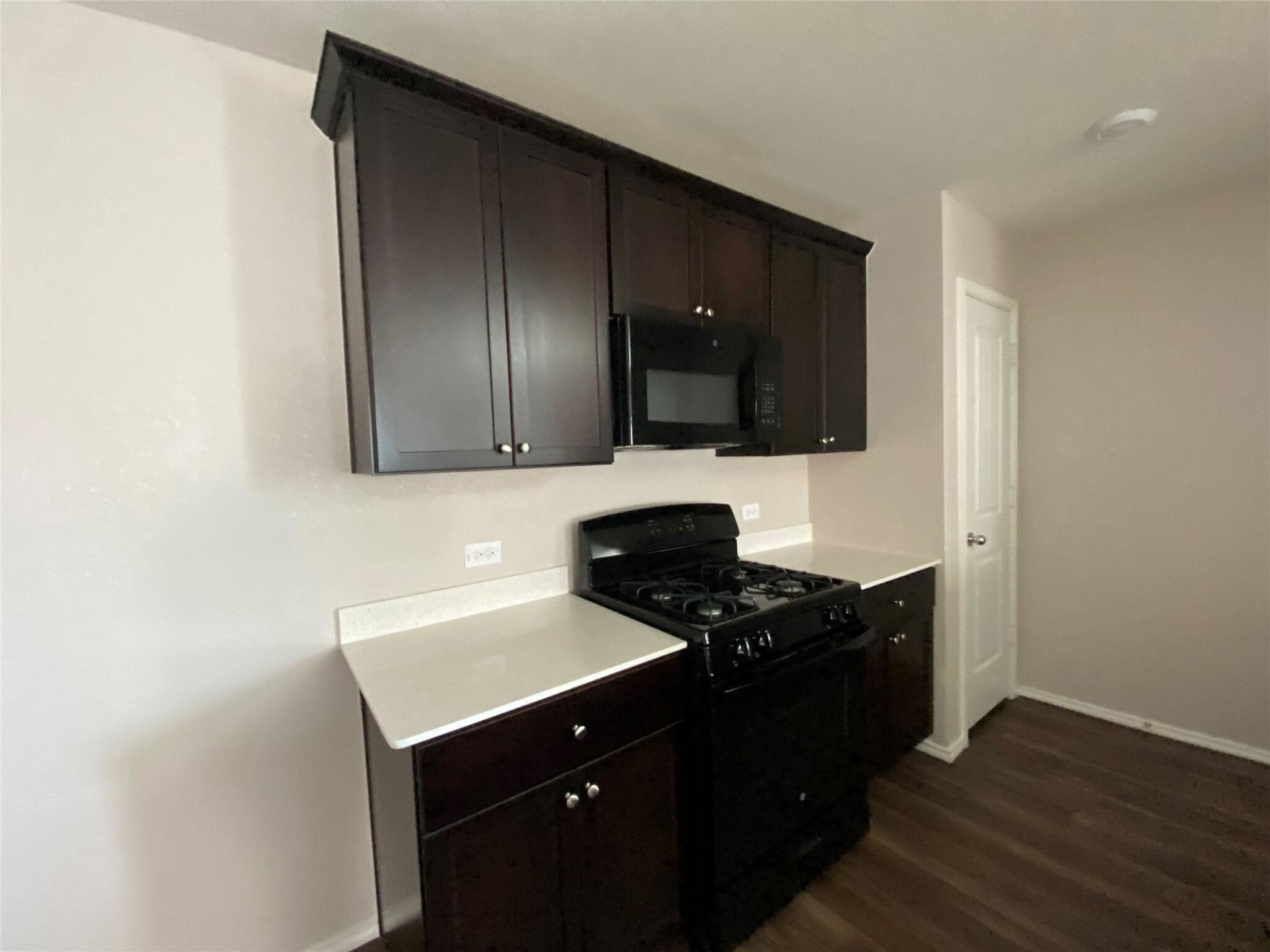 Building Photo - 755 Mulberry Dr