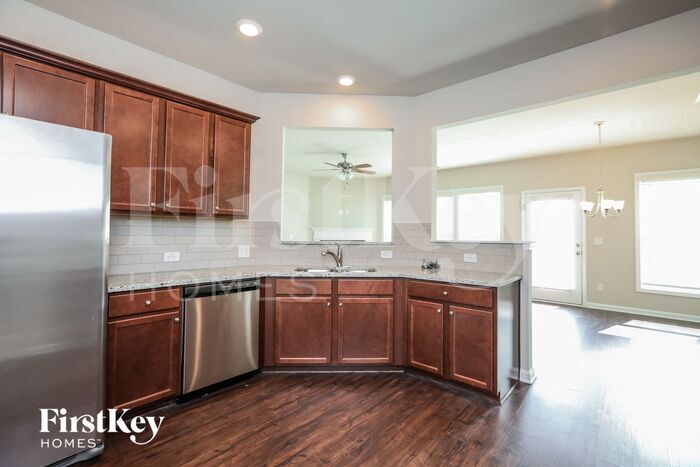 Building Photo - 3100 Baylor Cir