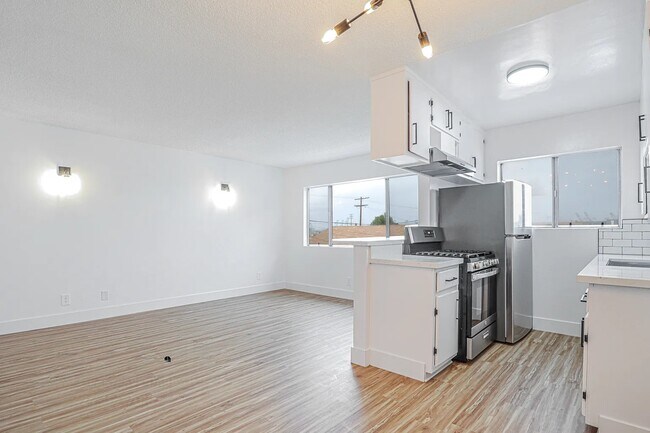Primary Photo - 230 N Grand Ave