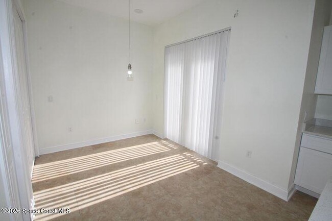 Building Photo - 890 Vignoles Ave NE