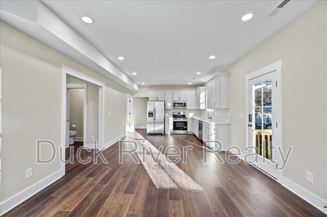 Building Photo - 119 Westover Dr