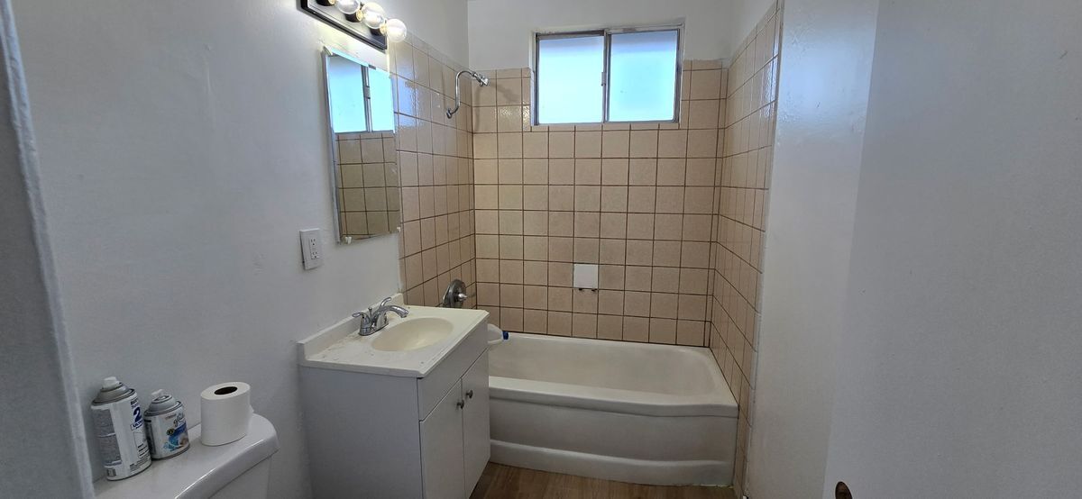 Building Photo - 24648 Eshelman Ave