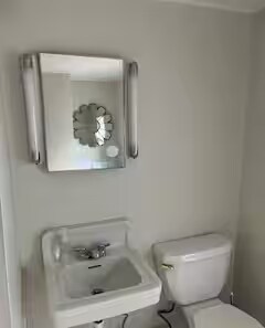 Building Photo - 157 Winding Way Dr