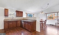 Building Photo - 1375 Lesher Ave