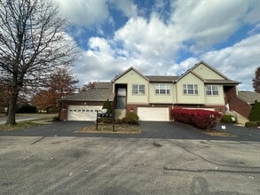 Building Photo - Spacious 2BR/2BA Townhome in Cobblestone For Rent - Two Car Garage!