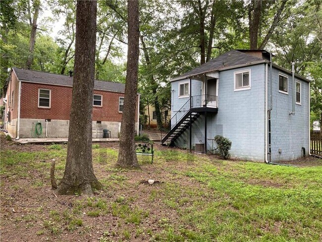 Building Photo - 117 Shadowmoor Dr