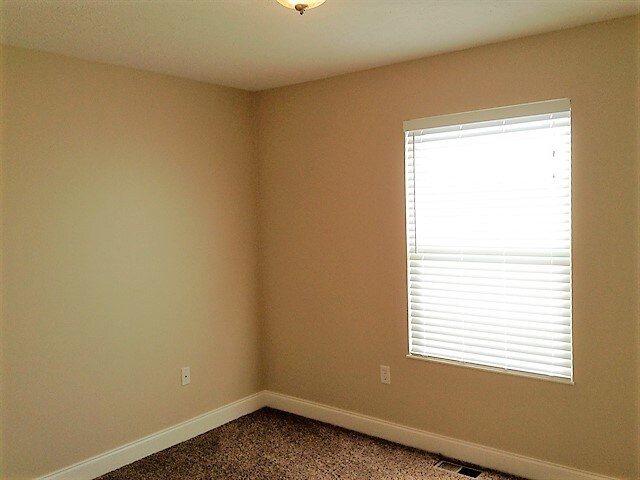 Building Photo - 153 Union Ridge Dr