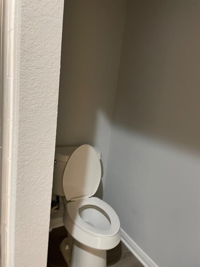 Building Photo - 665 Donegal Ln