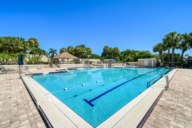 Building Photo - 3071 30th Ct