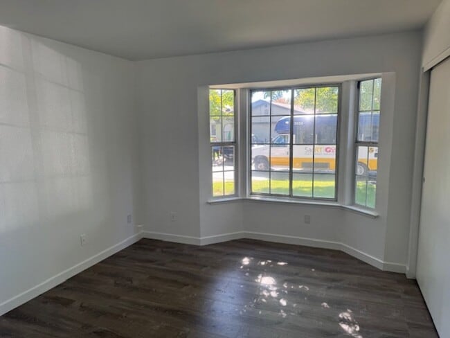 Building Photo - Home for Rent in South Sacramento