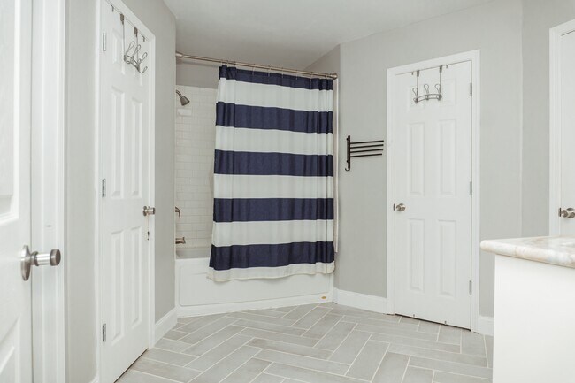 Building Photo - 2813 Atoka Trail