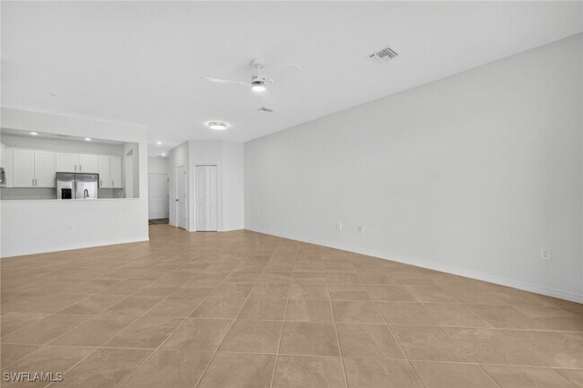 Building Photo - 14995 White Pearl Rd