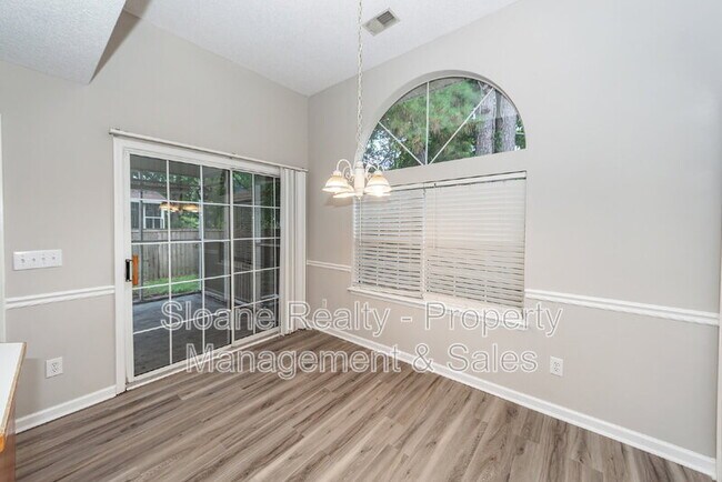 Building Photo - 458 Planters Trace Dr