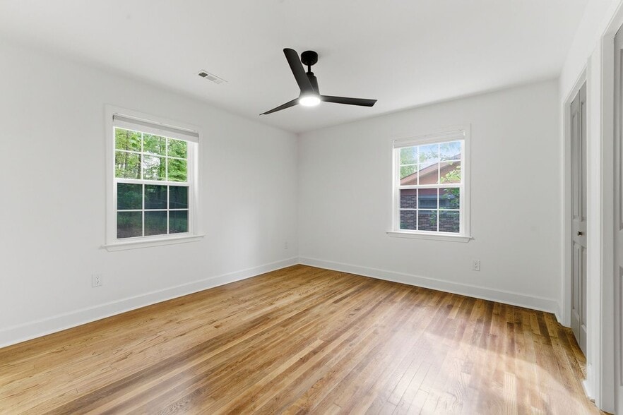 Building Photo - 2762 Oldknow Dr NW