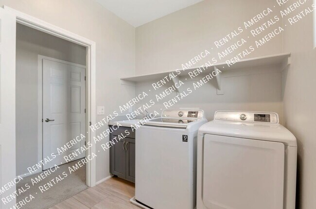 Building Photo - 9734 E Miller Peak Trl
