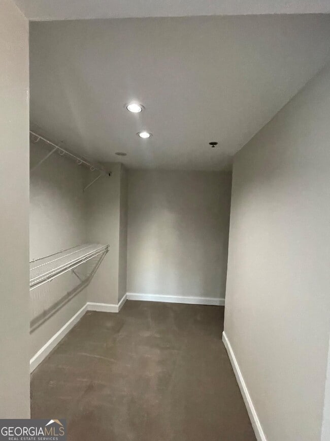 Building Photo - 2870 Pharr Ct S Northwest