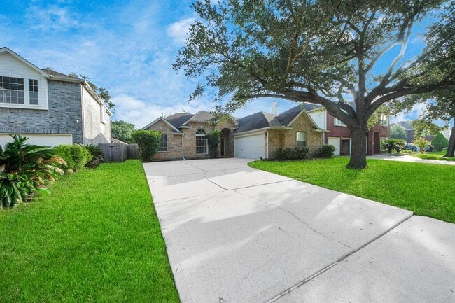 Building Photo - 21106 Brookrock Cir