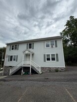 Building Photo - 123 Blair St