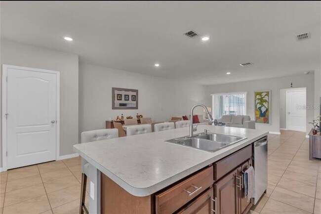 Building Photo - 1866 Red Canyon Dr