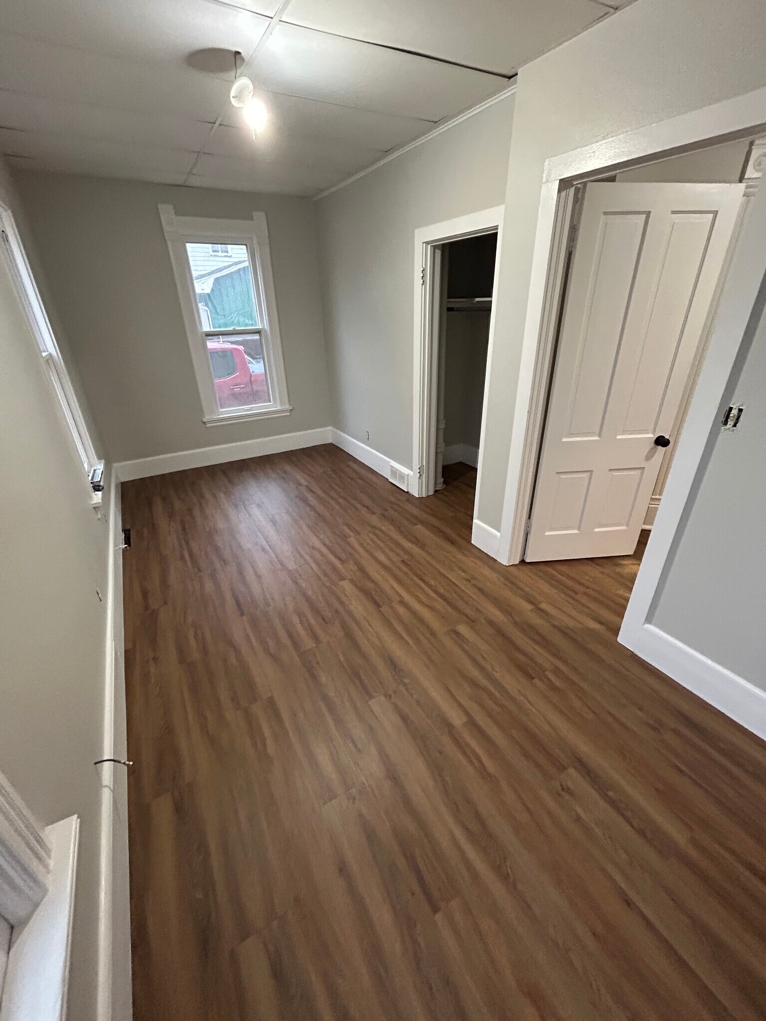 Building Photo - 532 W South St