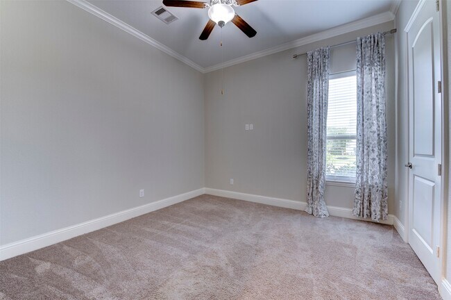 Building Photo - 19403 Trinity River Dr