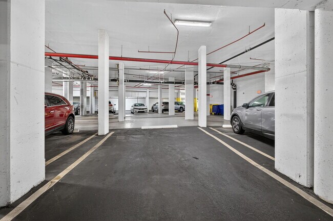 Building Photo - 1300 Jimmy Buffett Mem Hwy