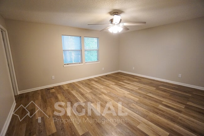 Building Photo - 1312 Winola Ln
