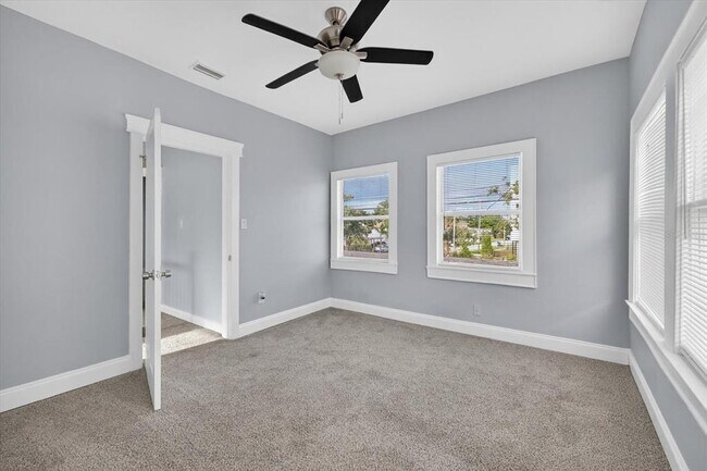 Building Photo - 2208 N Blvd