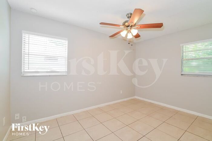 Building Photo - 3694 Rundo Dr