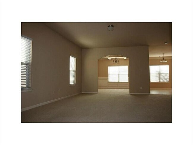 Building Photo - 1317 Castleberry Dr