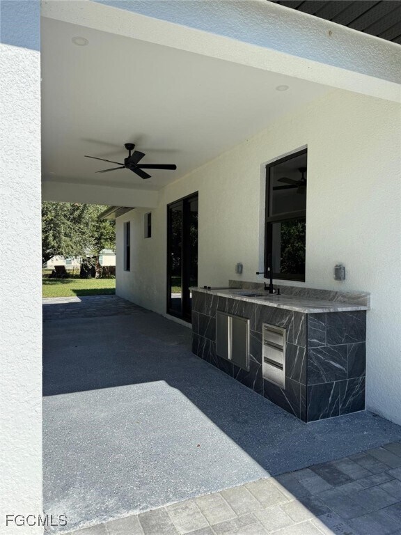 Building Photo - 953 Lakeview Dr