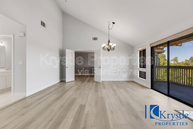 Building Photo - 20 Knoll Dr