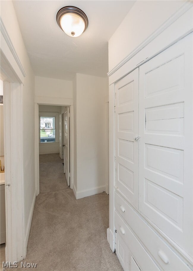 Building Photo - 1519 Ridgewood Ave