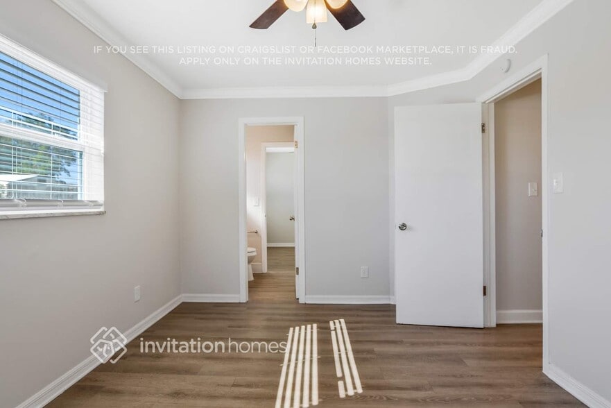 Building Photo - 854 Silver Oak Ct