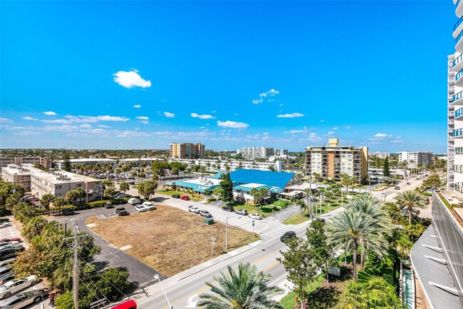 Building Photo - 710 N Ocean Blvd