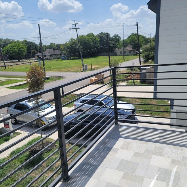 Building Photo - 4207 Stassen St