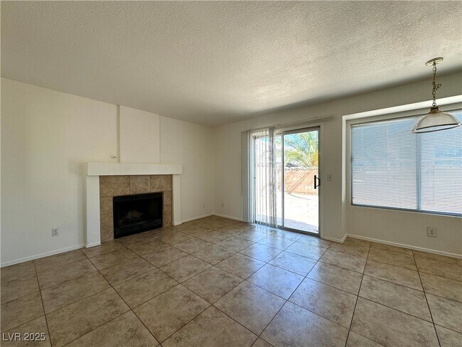 Building Photo - 868 Brass Ring Rd