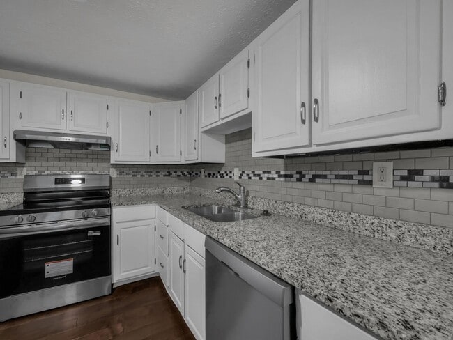 Building Photo - 375 Canfield Dr