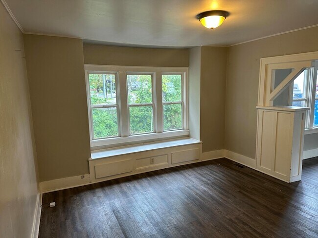 Building Photo - 3427 W Michigan Ave