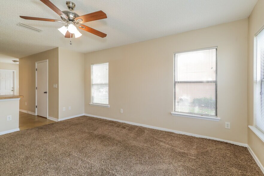Building Photo - 7753 Highchair Ln