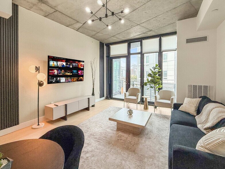 Primary Photo - 1247 N 2nd St