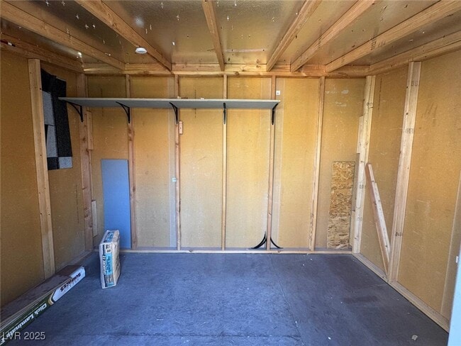 Building Photo - 7962 Traditional Ct