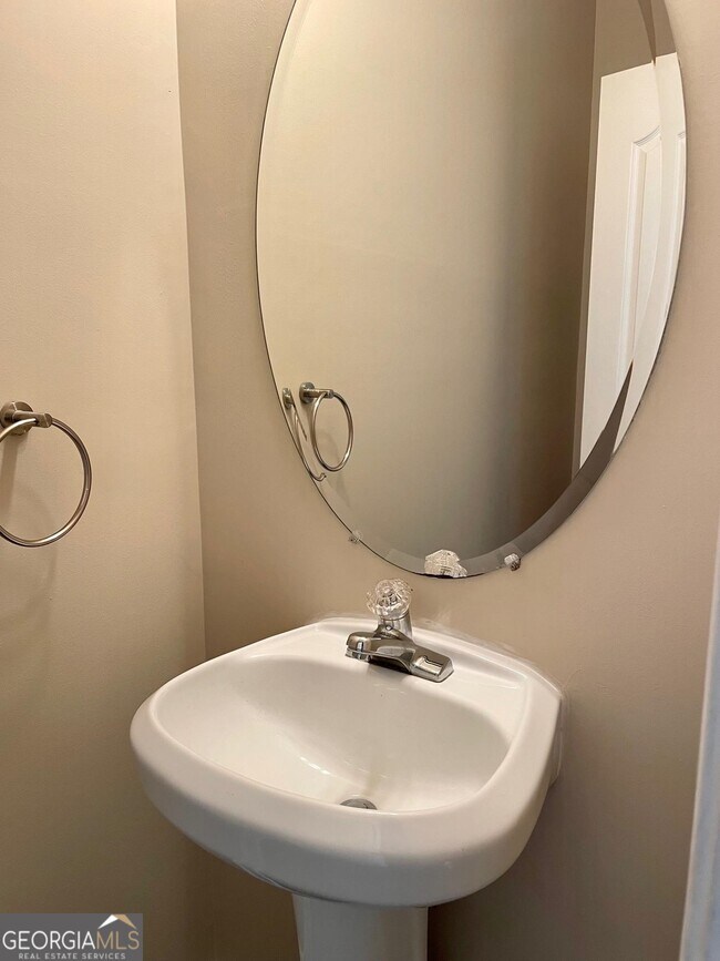 Building Photo - 5371 Apple Grove Rd NE