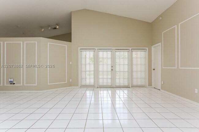 Building Photo - 576 NW 48th Ave